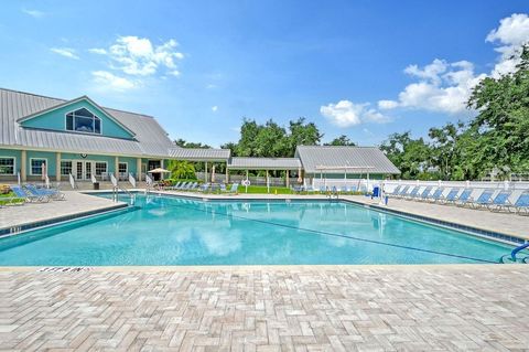 A home in PORT CHARLOTTE