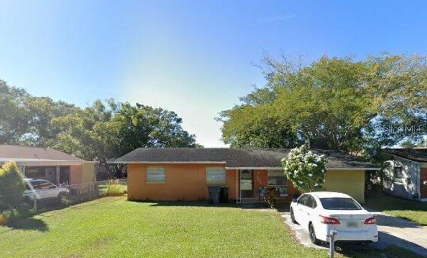 Unlock the hidden potential of this Winter Haven gem! Nestled on a spacious corner-style lot, this 3-bed home is situated in a prime SW location known for its convenience and established charm. This property is a true 'blank canvas' for someone looking to renovate and customize a home exactly to their taste. Although the home needs repairs and a cooling system update, its location near major commuter routes and local parks makes it a strategic investment. This is the perfect 'fix and flip' or a long-term rental addition to your portfolio. Don't miss the chance to build equity in a growing Florida market!