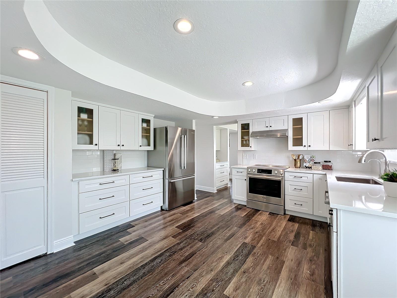 LAKE HART ESTATES - Residential