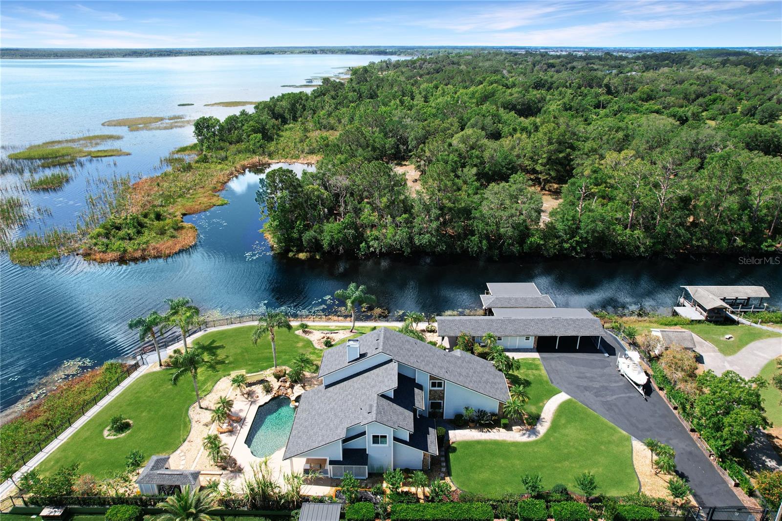 LAKE HART ESTATES - Residential