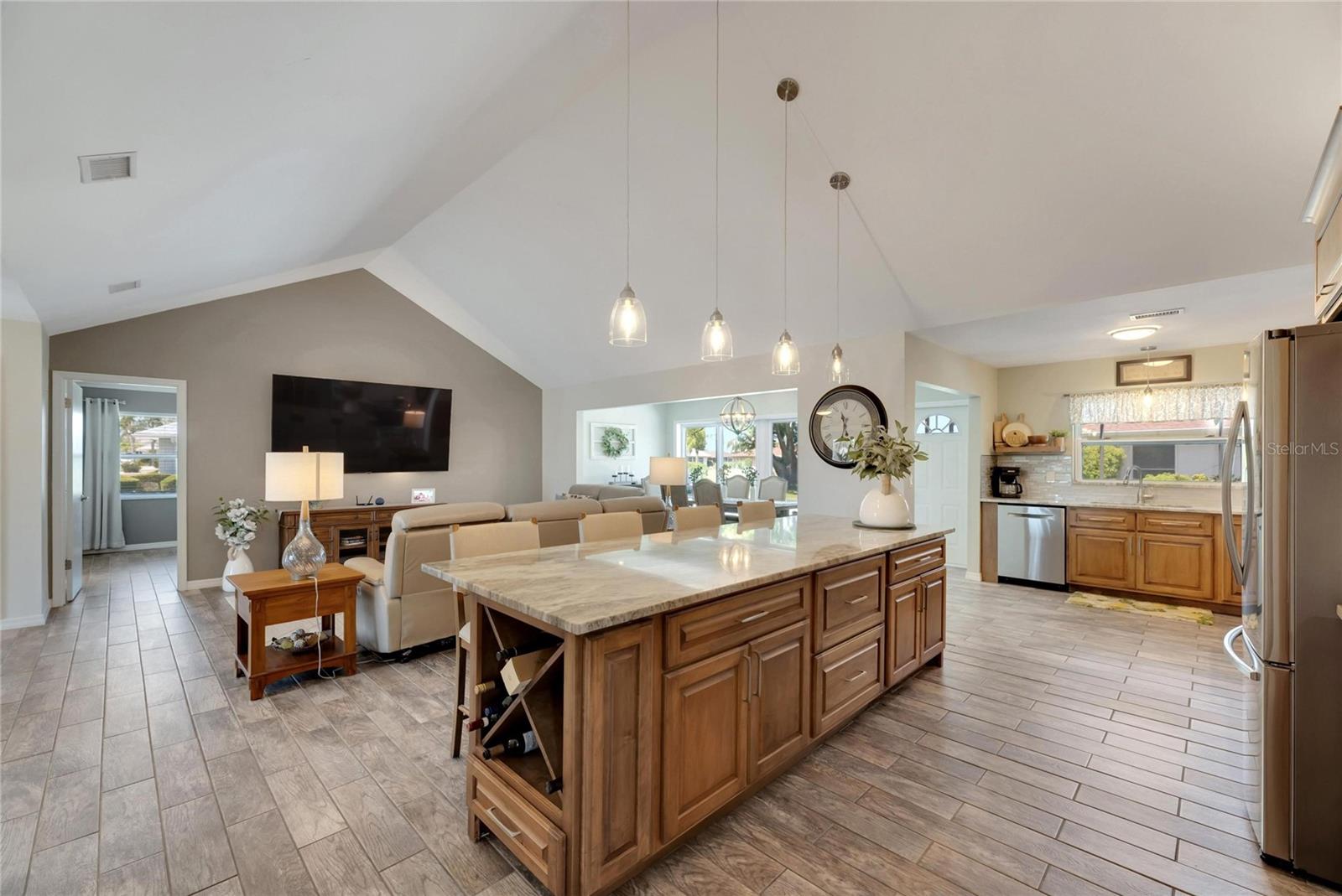 CALOOSA COUNTRY CLUB ESTATES U - Residential