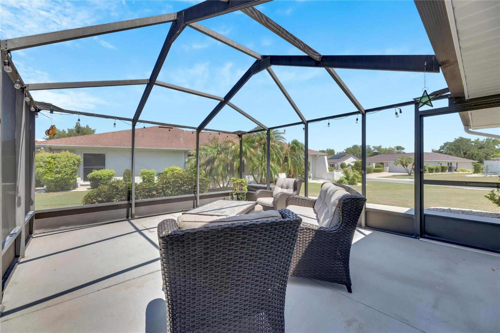 CALOOSA COUNTRY CLUB ESTATES U - Residential