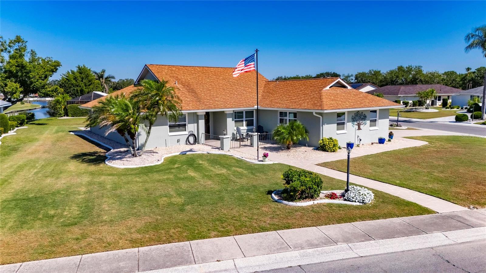 CALOOSA COUNTRY CLUB ESTATES U - Residential