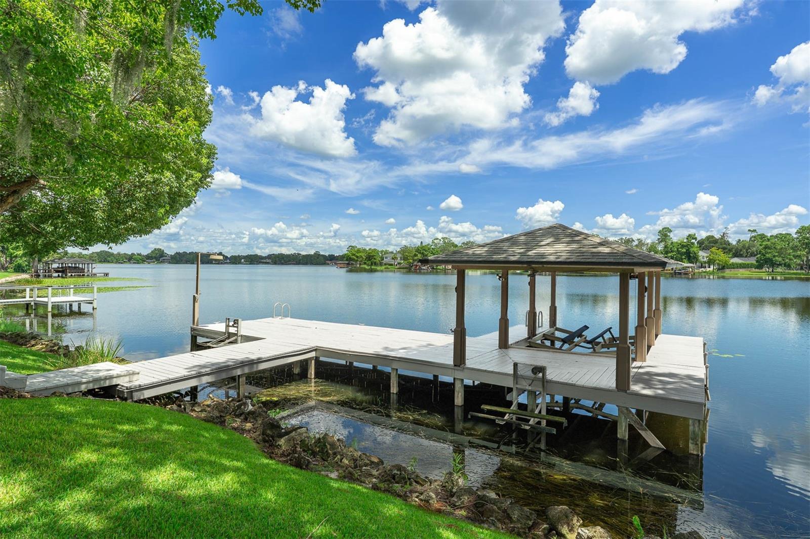 7706 WAUNATTA COURT