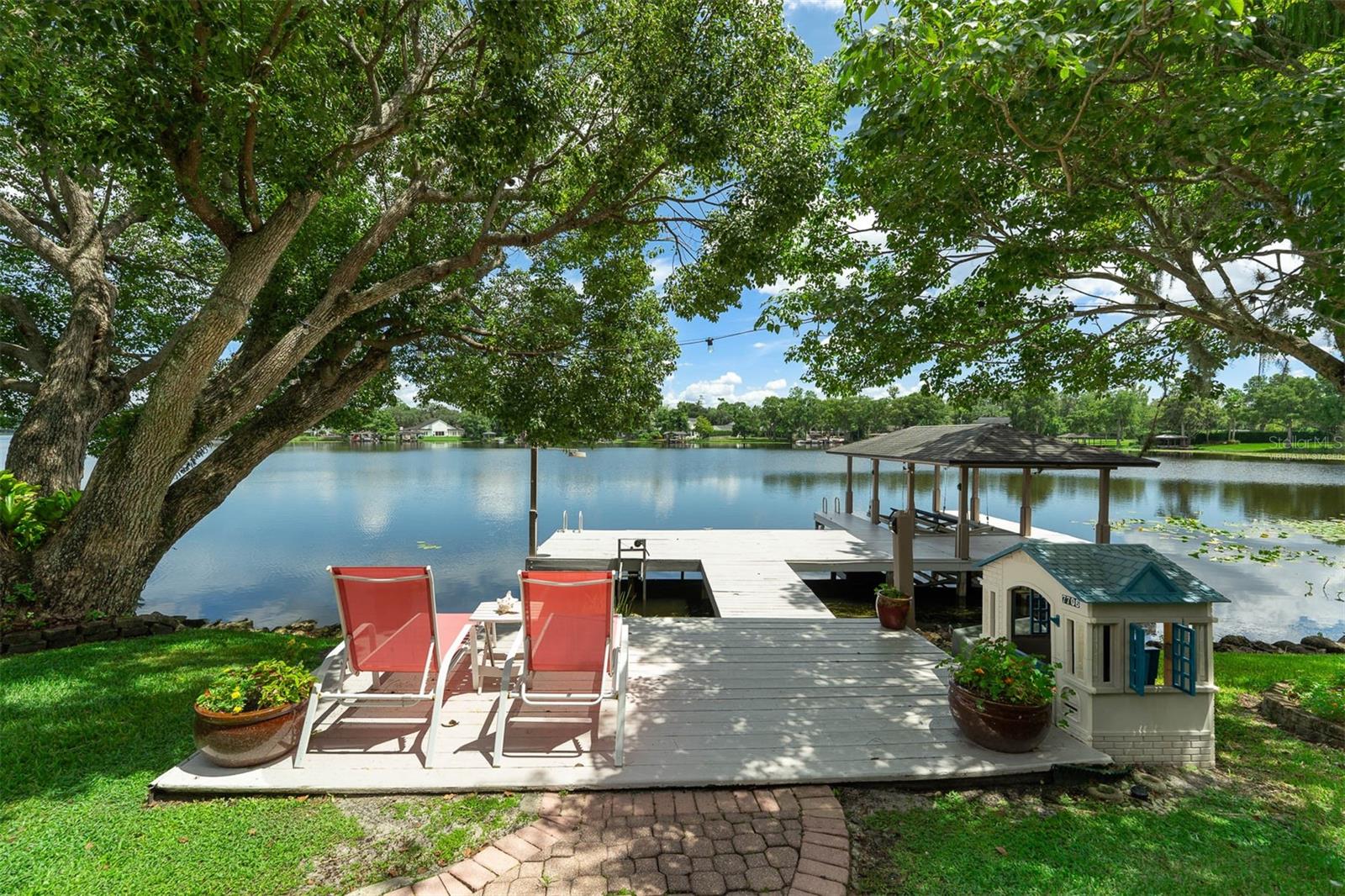 7706 WAUNATTA COURT