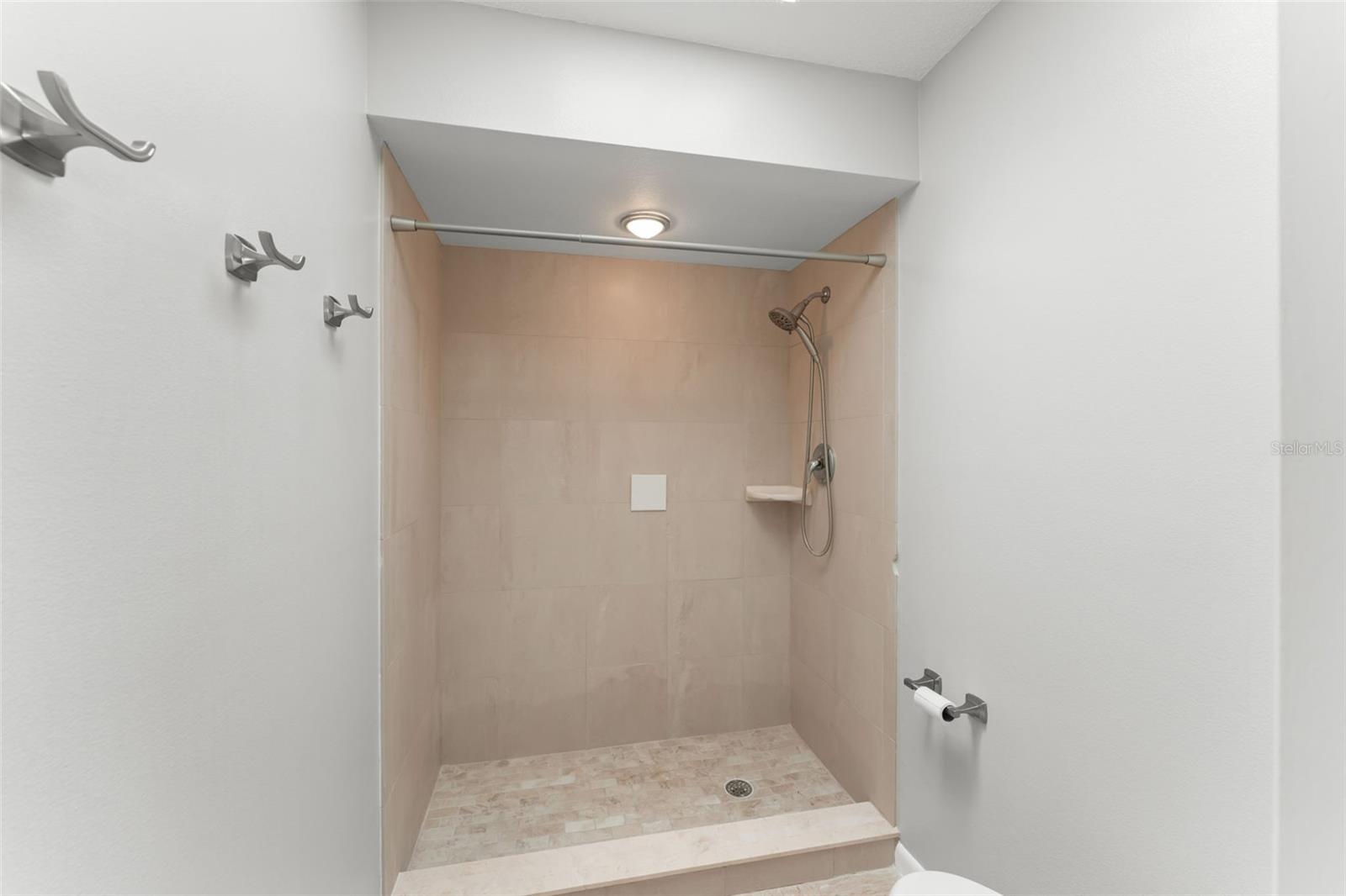 SILVER SANDS SEC B - Residential