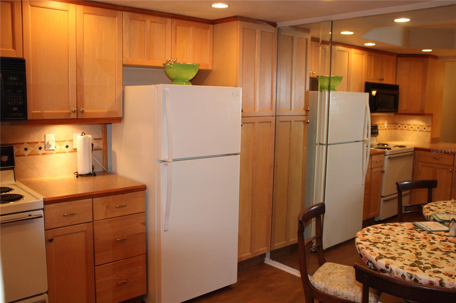 LAKEVIEW OF LARGO - Residential