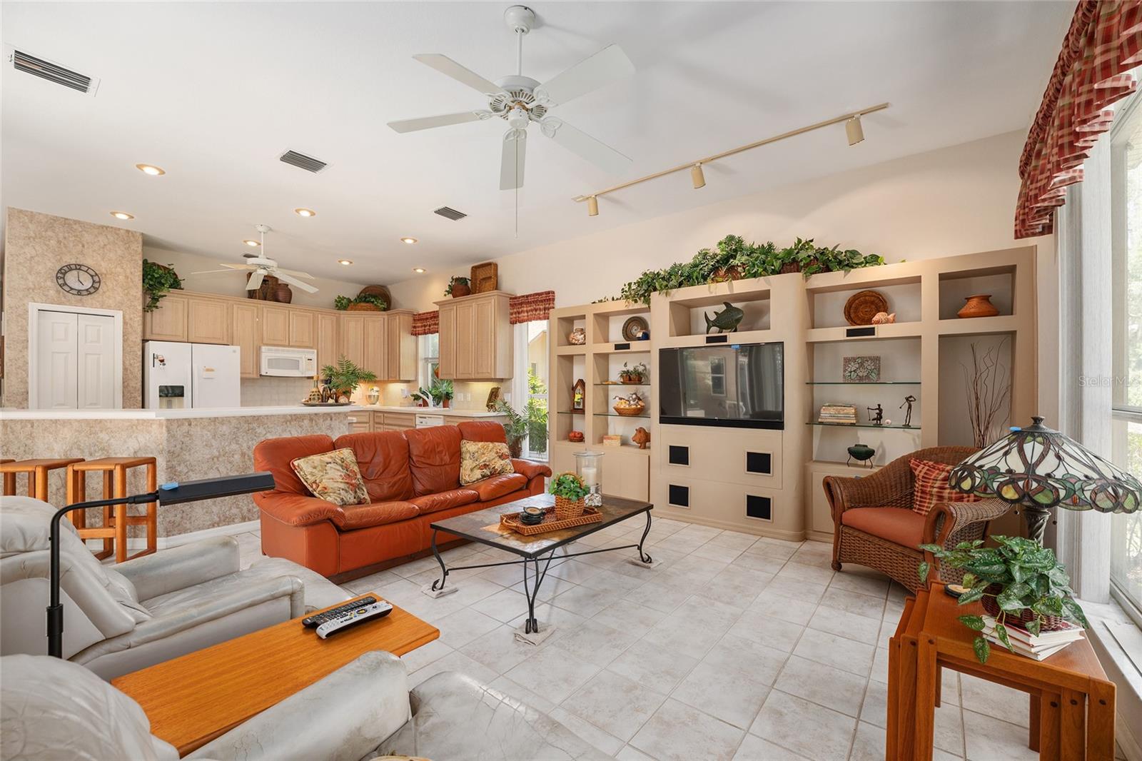 RAINBOW SPGS CC - Residential
