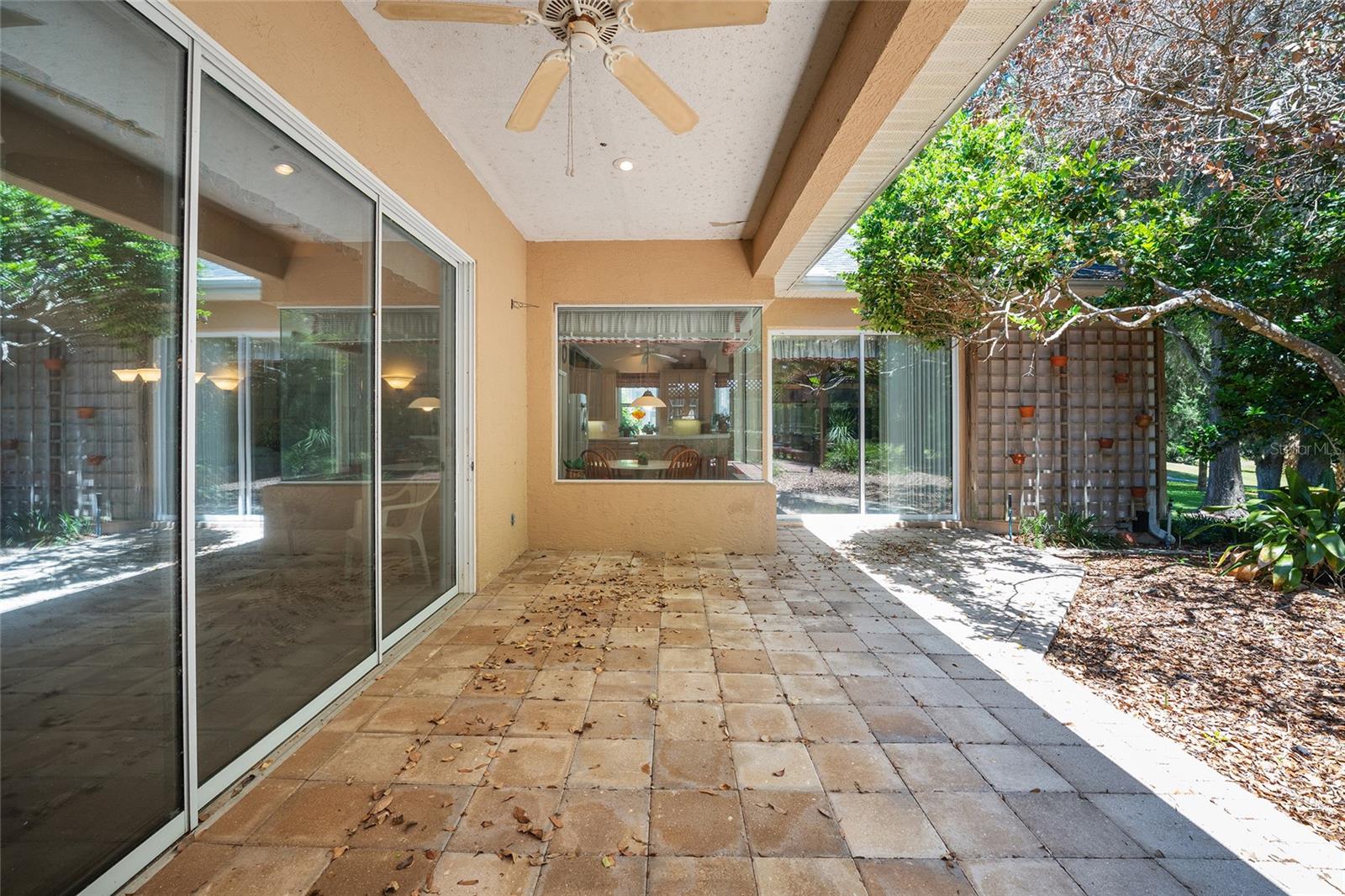 RAINBOW SPGS CC - Residential