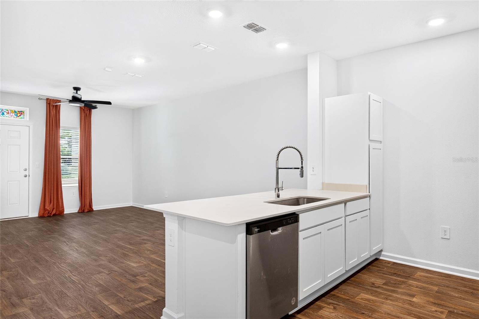 871 RIVERTREE PLACE