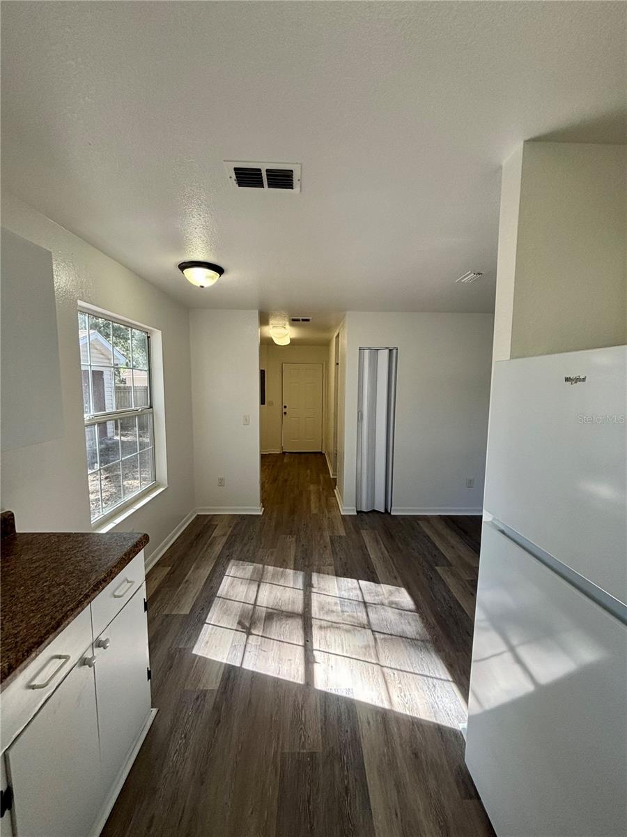 STRATFORD ESTATE - Residential Lease