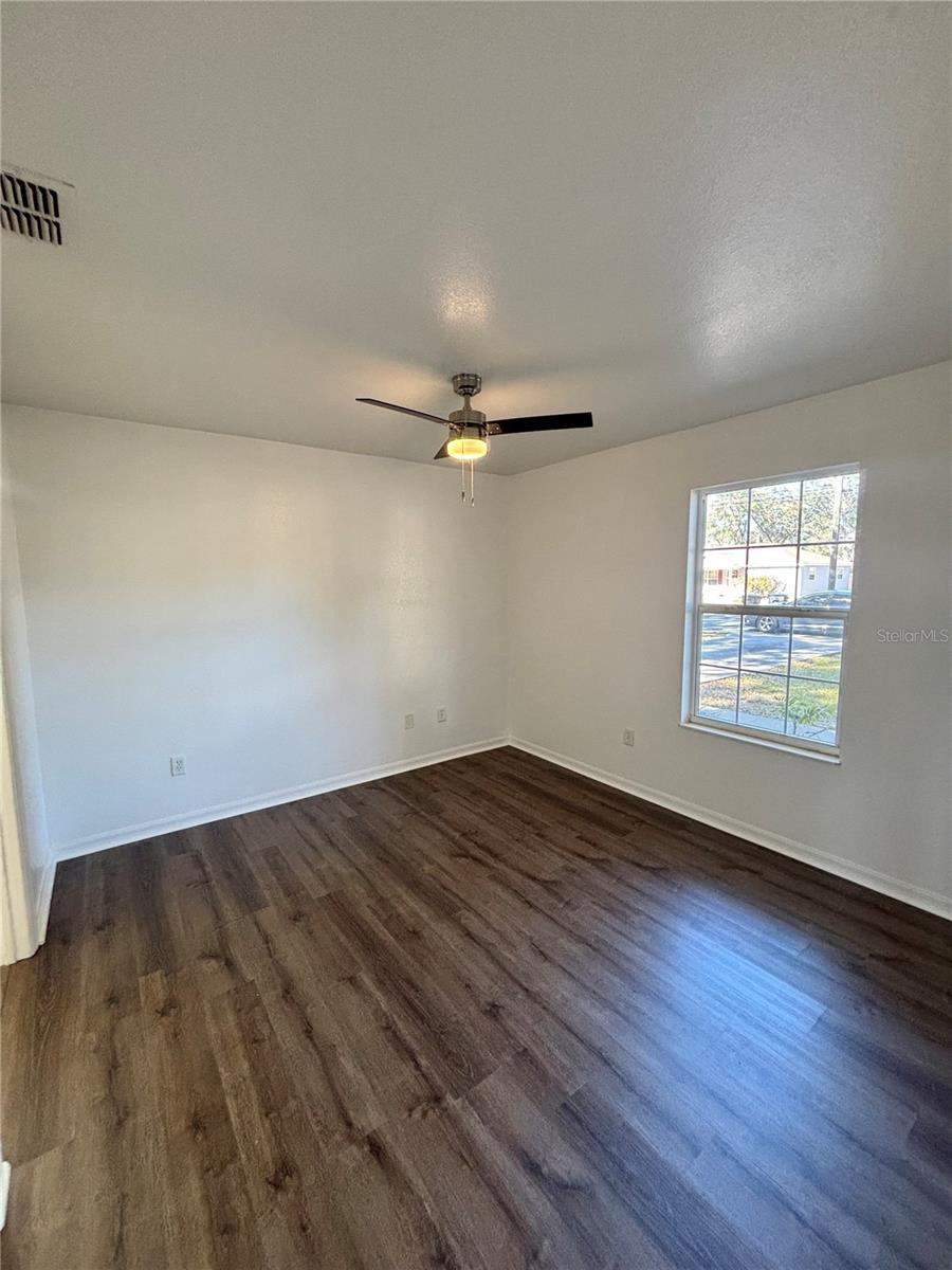 STRATFORD ESTATE - Residential Lease