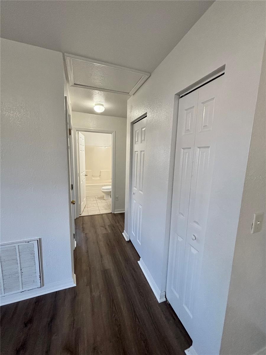 STRATFORD ESTATE - Residential Lease