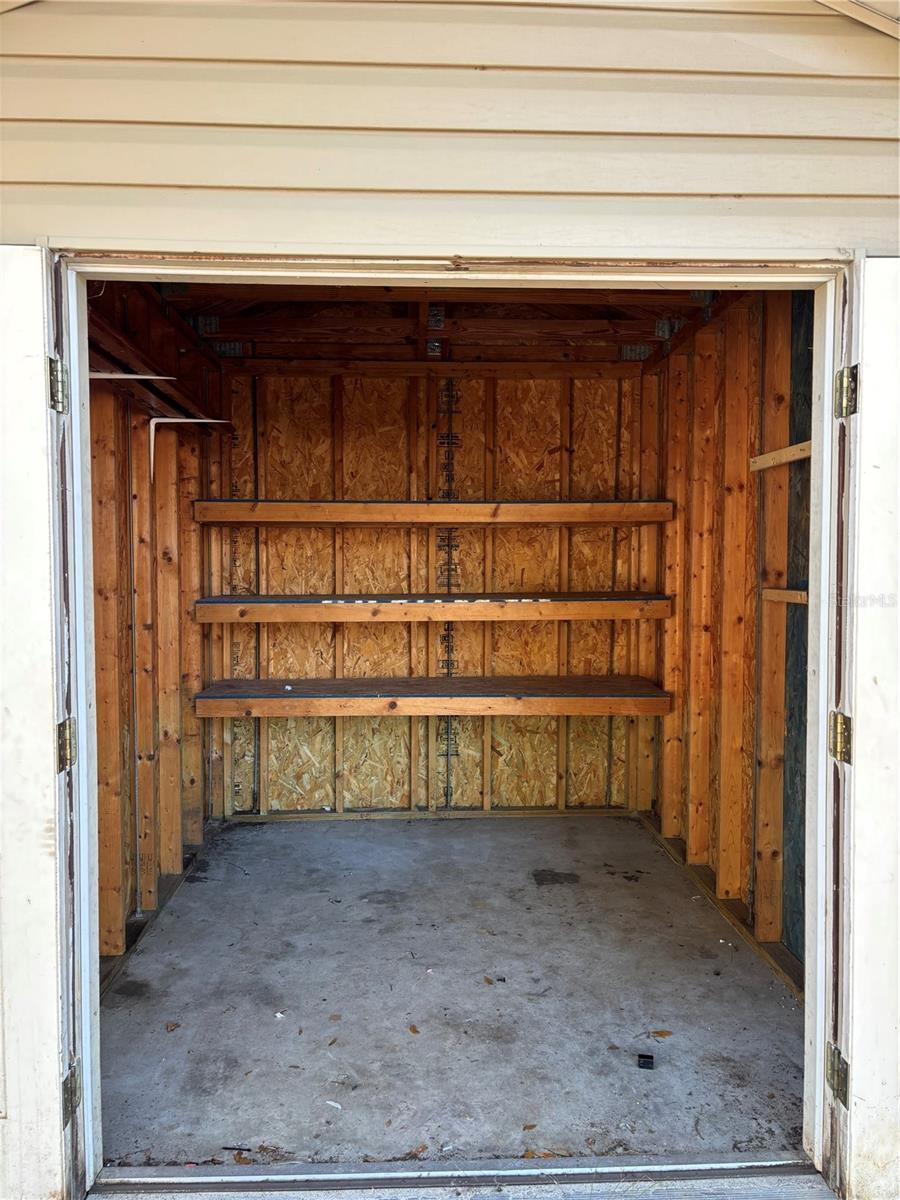 STRATFORD ESTATE - Residential Lease