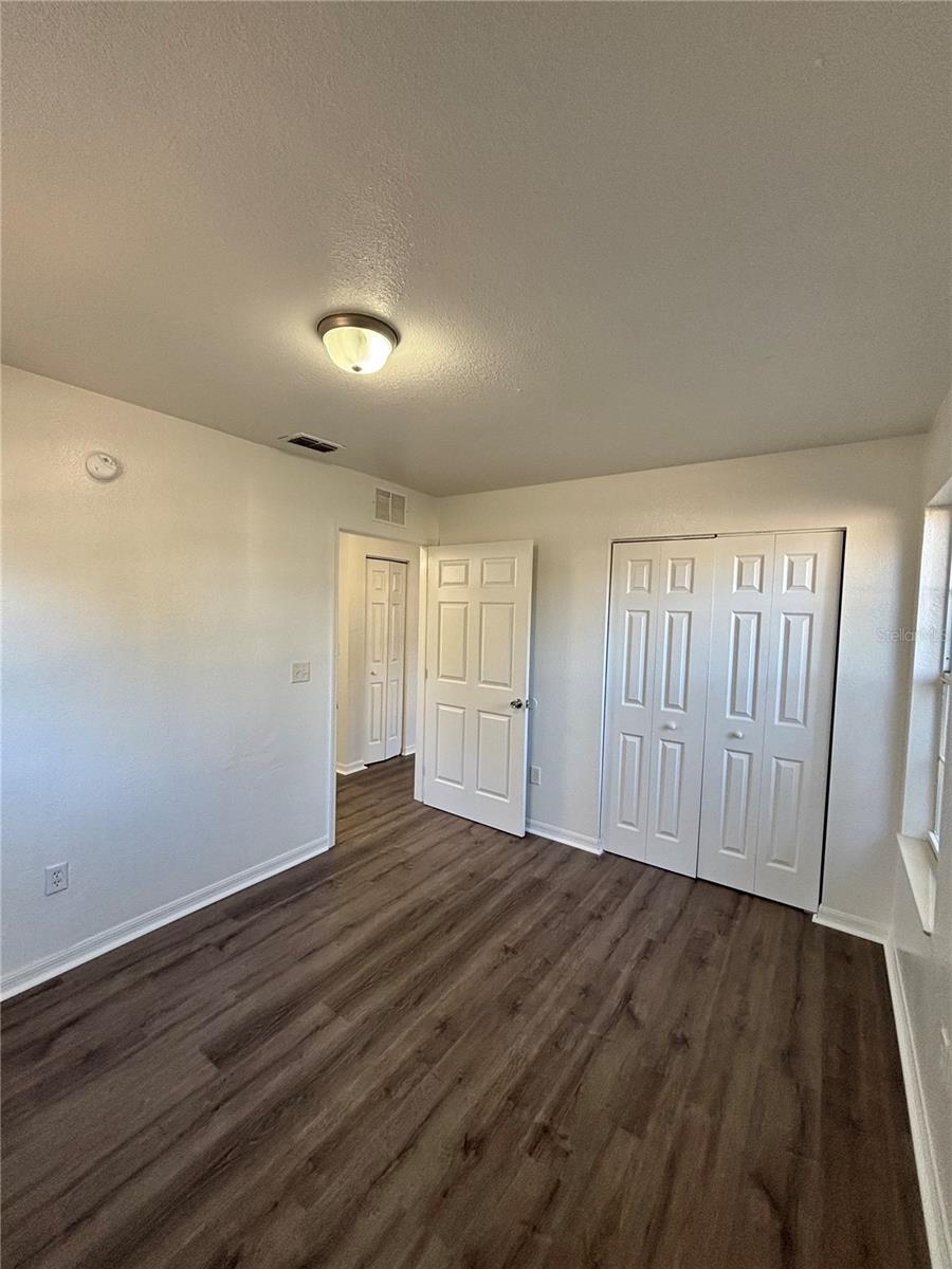 STRATFORD ESTATE - Residential Lease