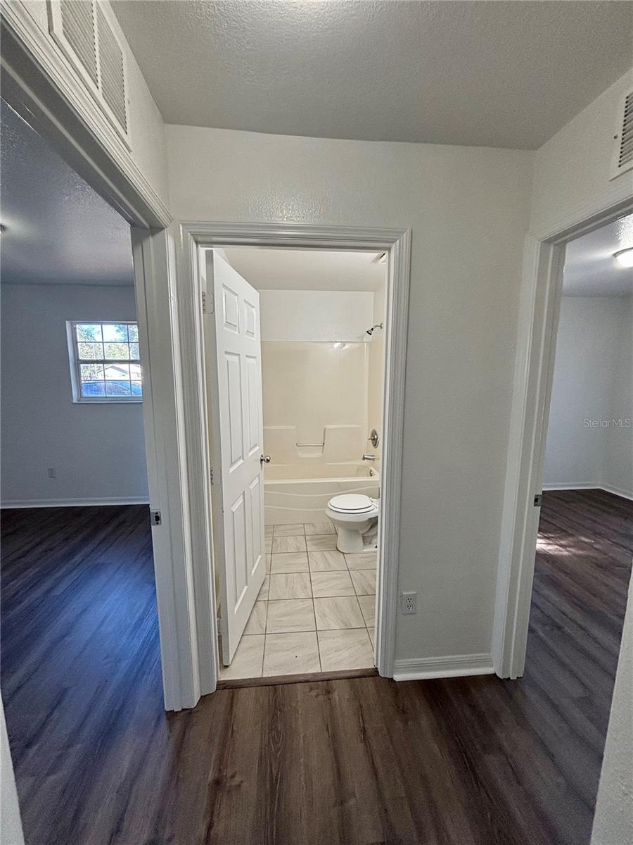 STRATFORD ESTATE - Residential Lease