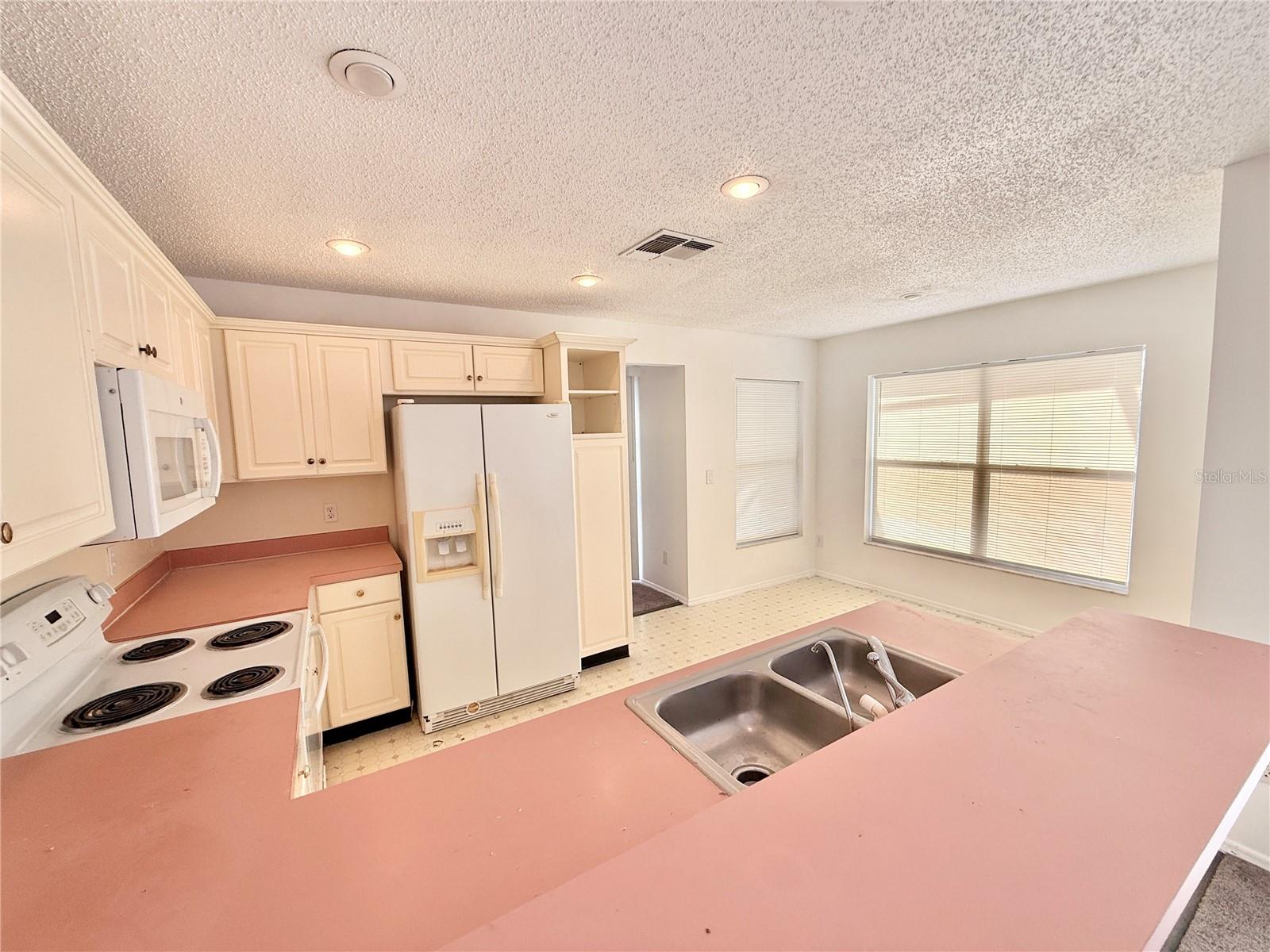 STRAFFORD PARK PH 4 - Residential Lease