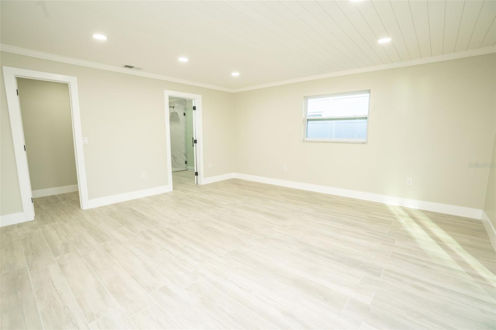 HARBOR ISLES - Residential