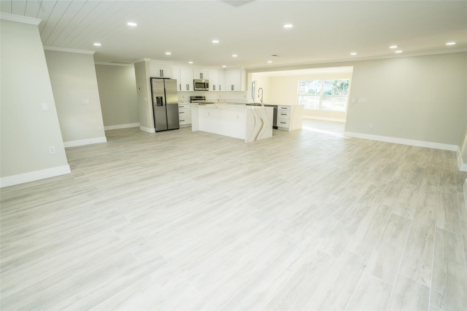 HARBOR ISLES - Residential