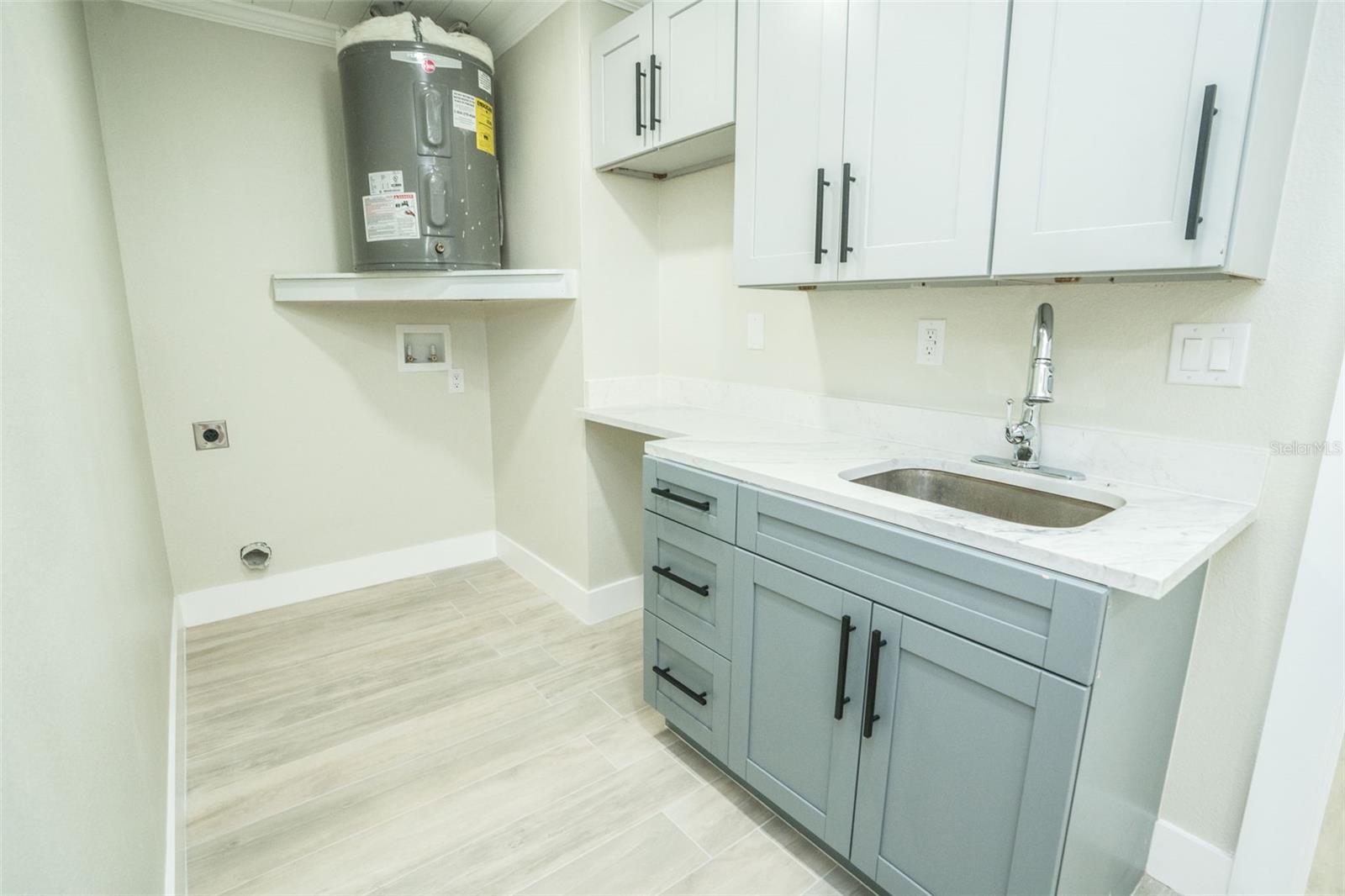 HARBOR ISLES - Residential