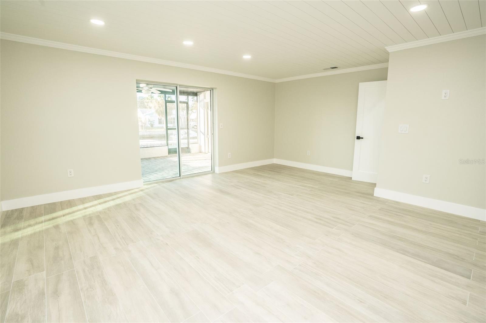 HARBOR ISLES - Residential