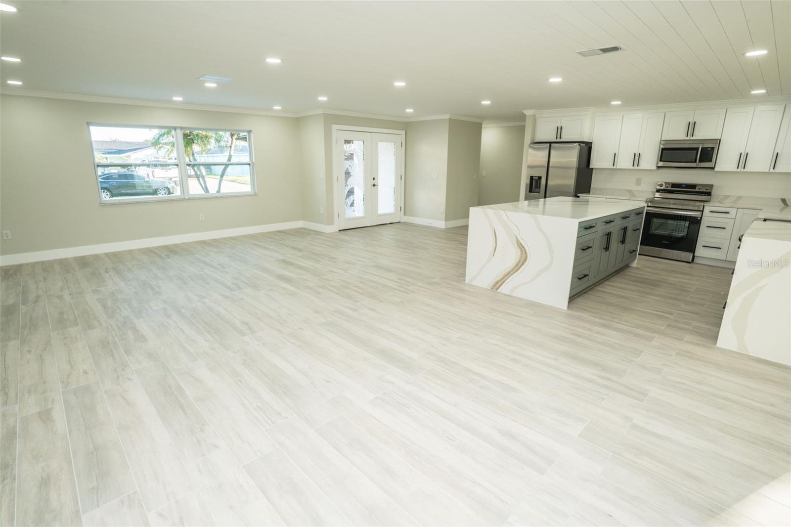 HARBOR ISLES - Residential