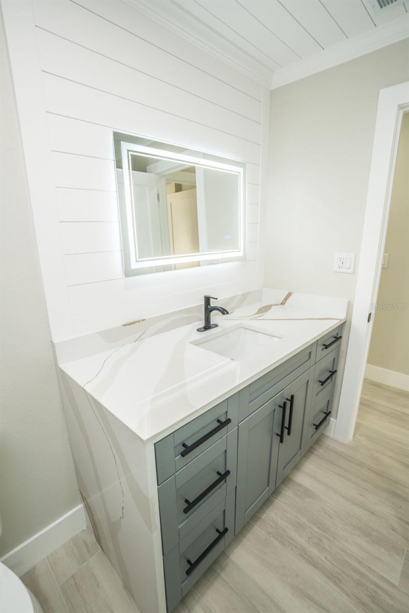 HARBOR ISLES - Residential