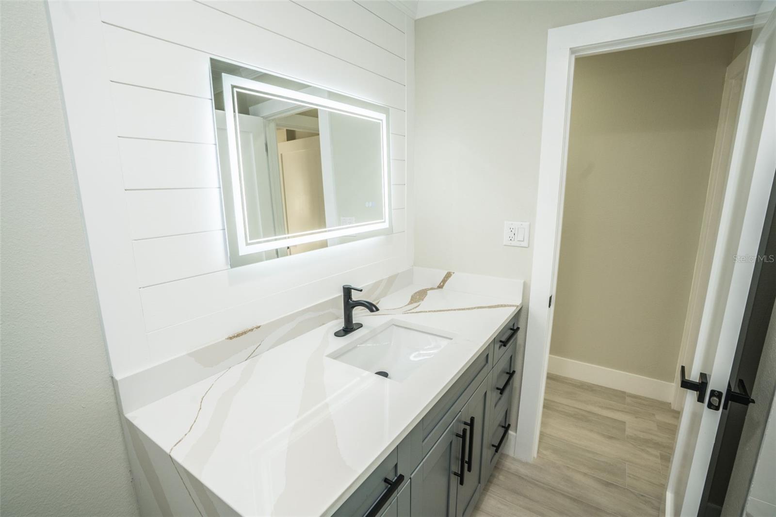 HARBOR ISLES - Residential