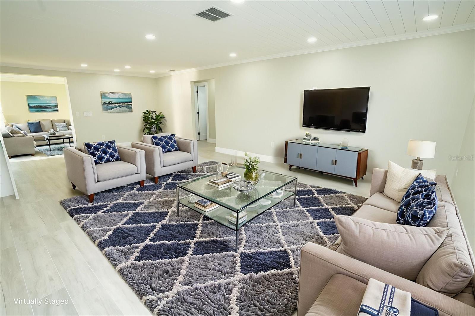 HARBOR ISLES - Residential