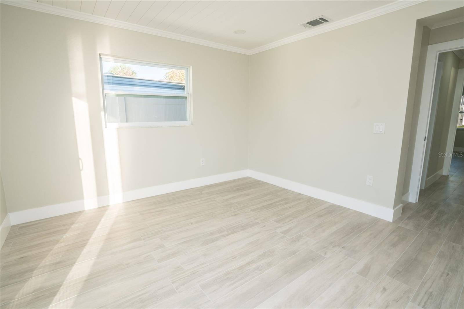 HARBOR ISLES - Residential