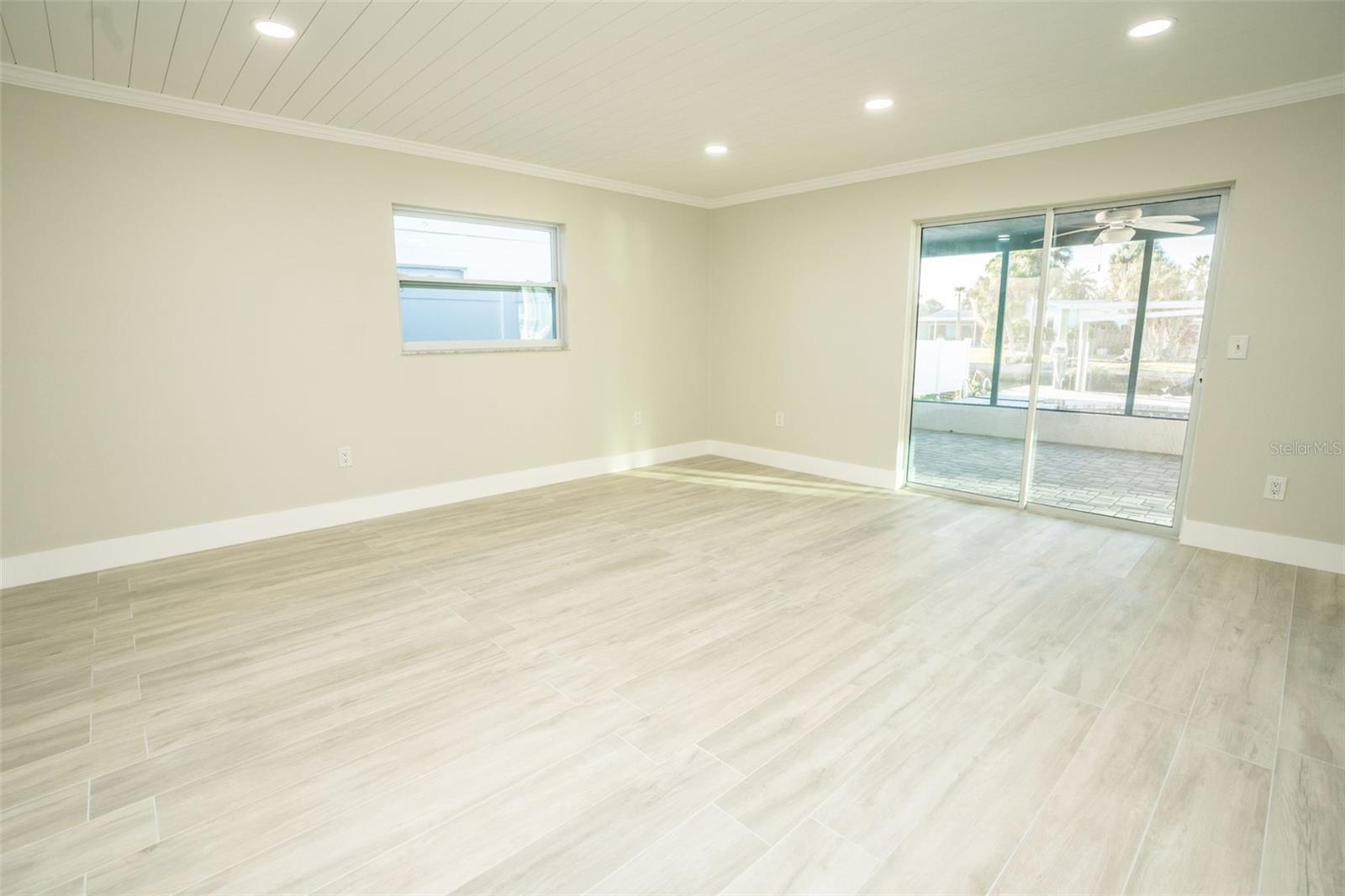 HARBOR ISLES - Residential