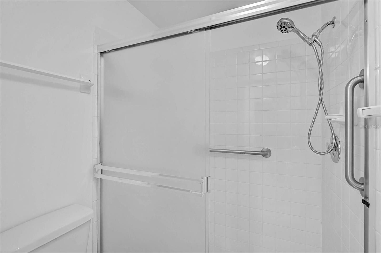 WATERSIDE 1 AT BIRD BAY - Residential