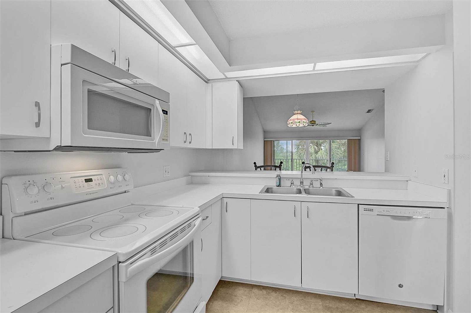 WATERSIDE 1 AT BIRD BAY - Residential