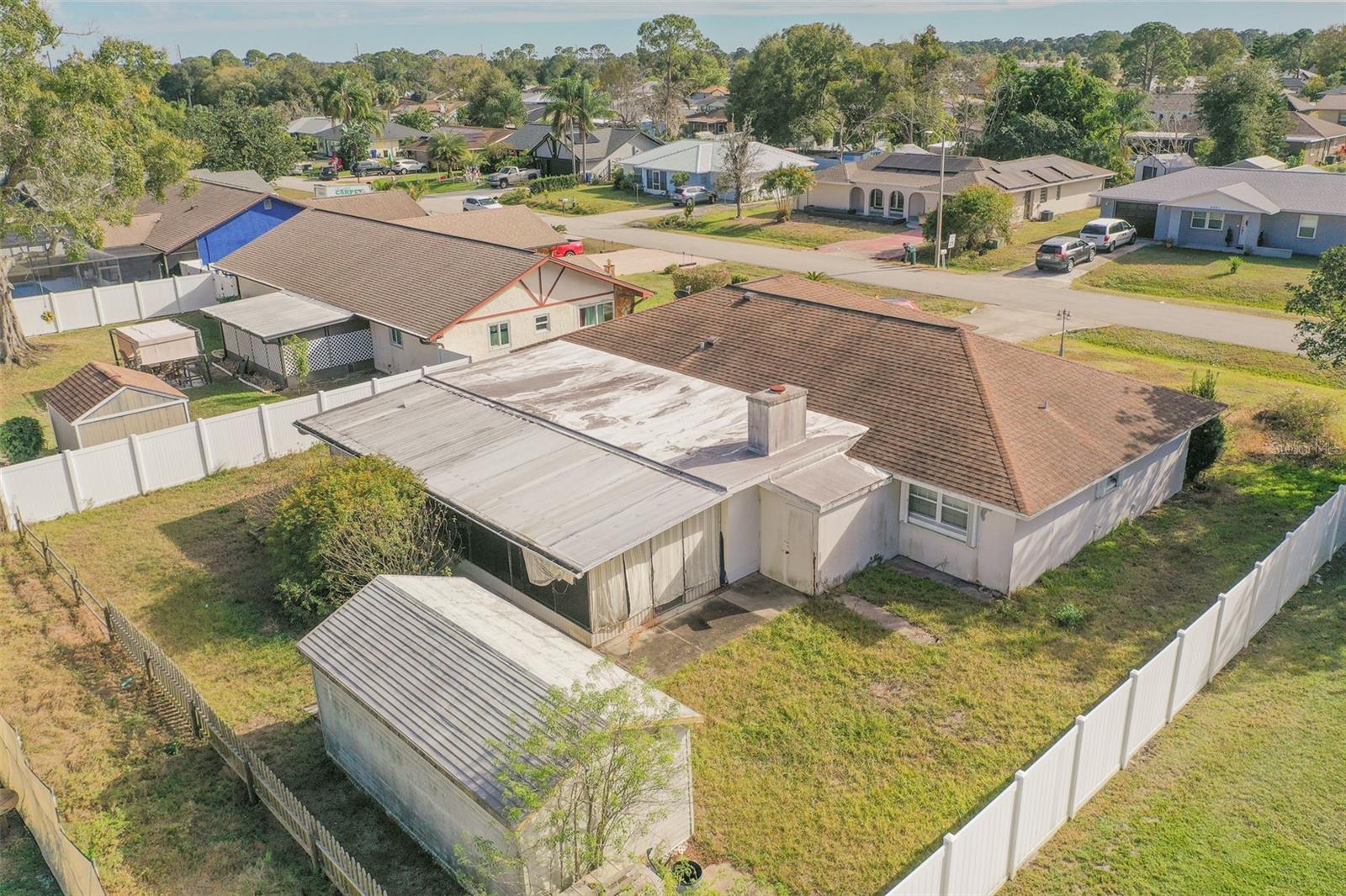 SUN N LAKE - Residential