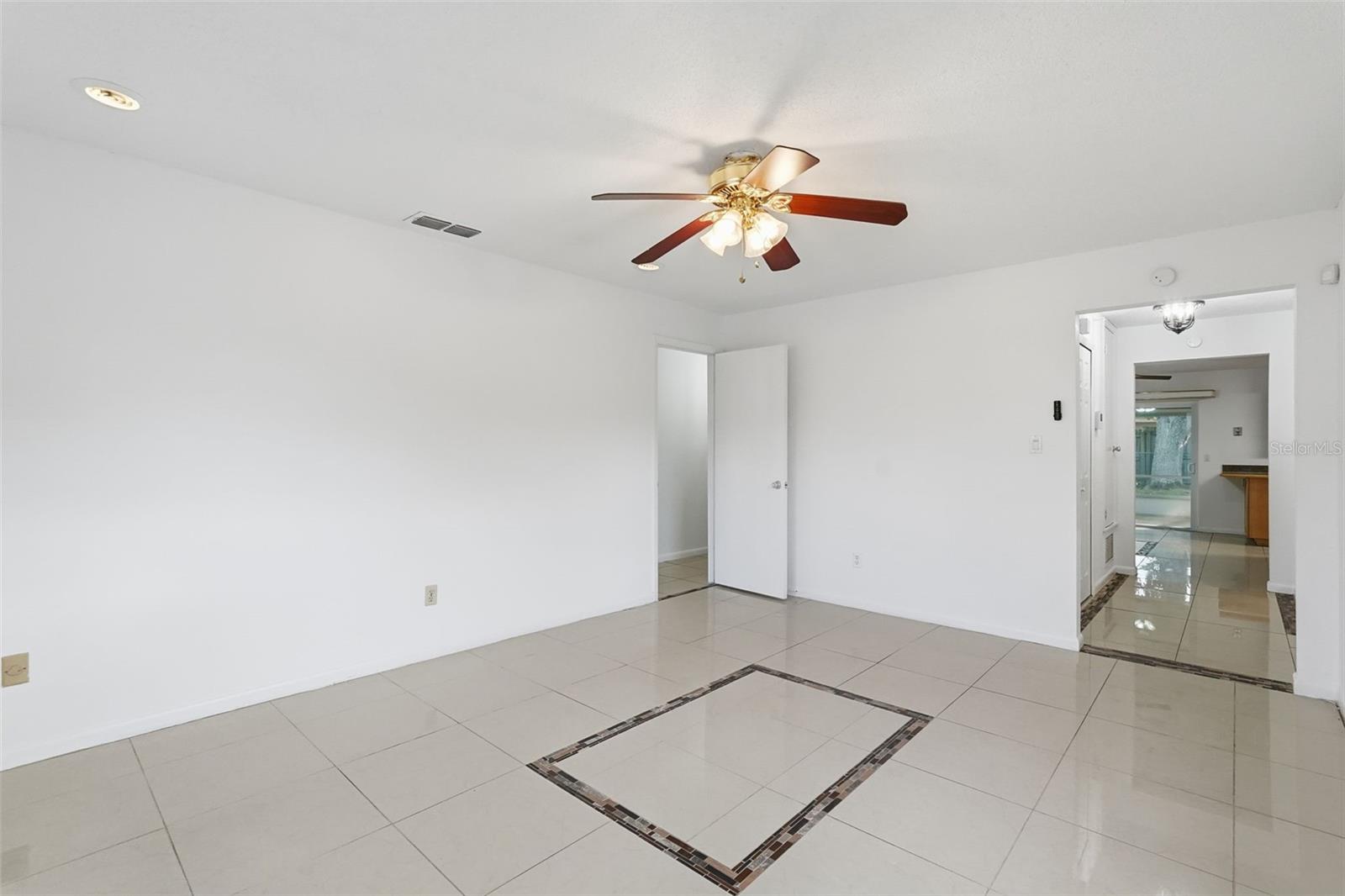 SYLVAN HYLANDS SECOND ADD - Residential