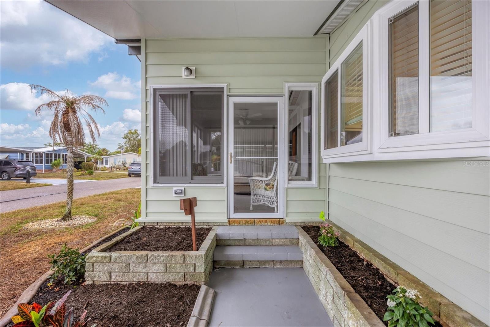 TANGERINE WOODS - Residential