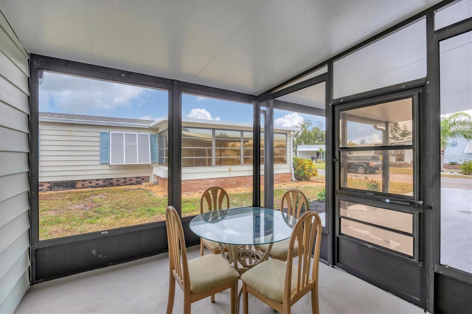 TANGERINE WOODS - Residential