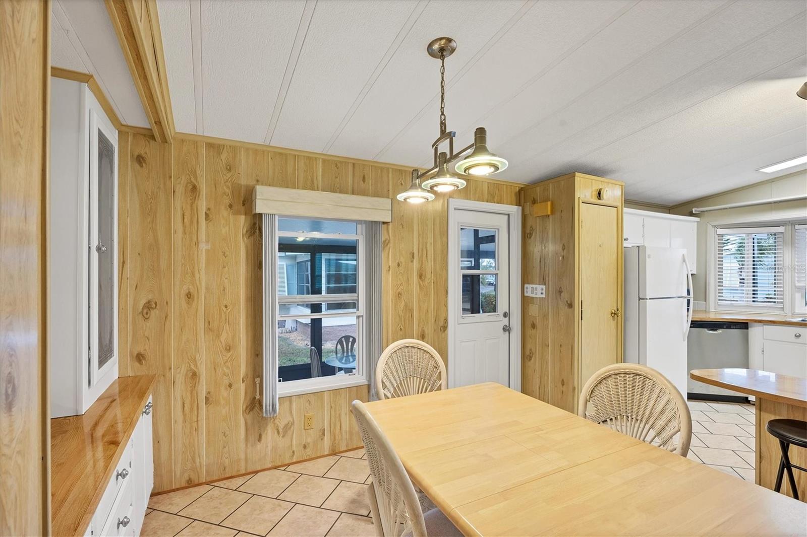 TANGERINE WOODS - Residential