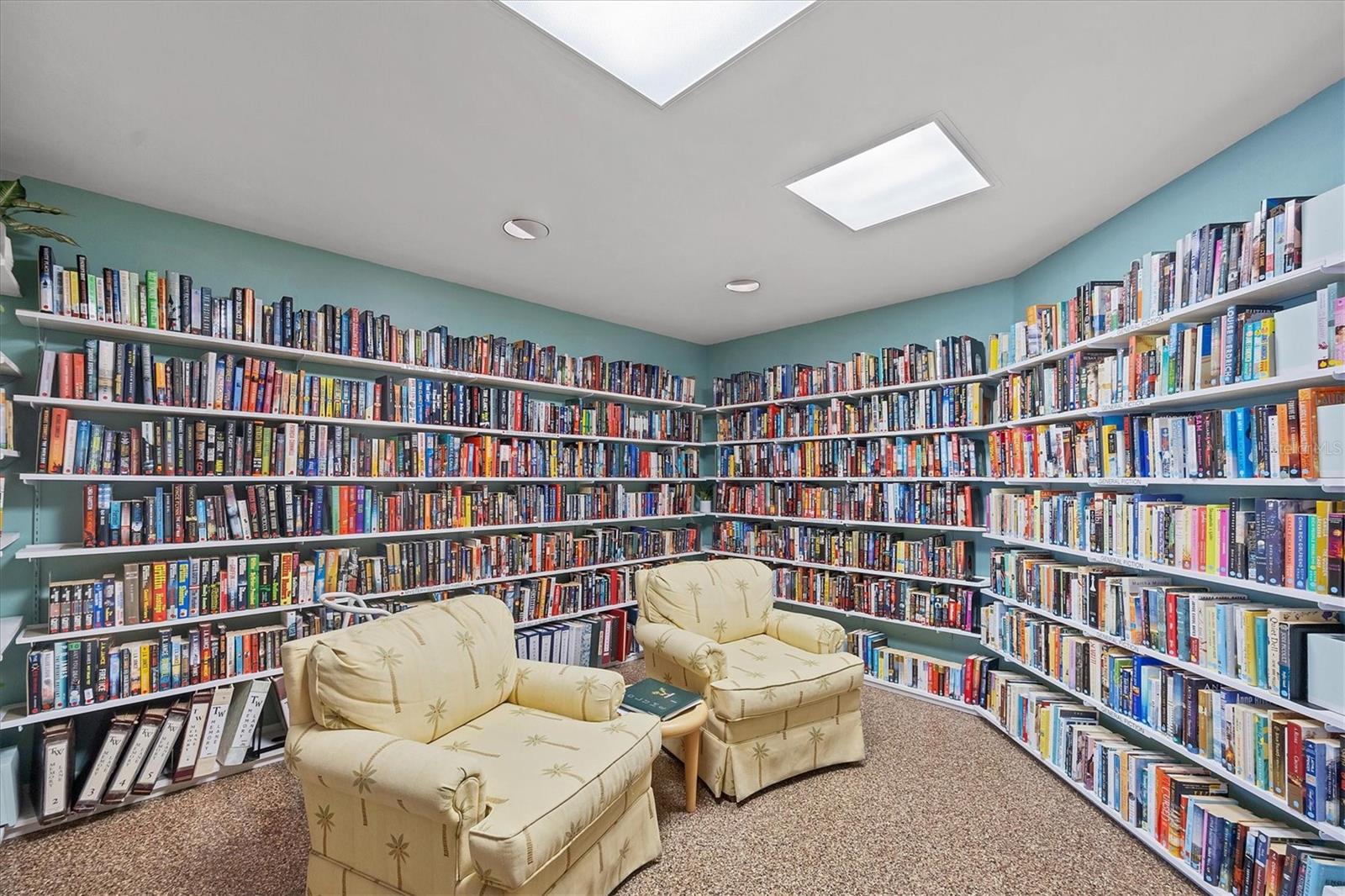 TANGERINE WOODS - Residential