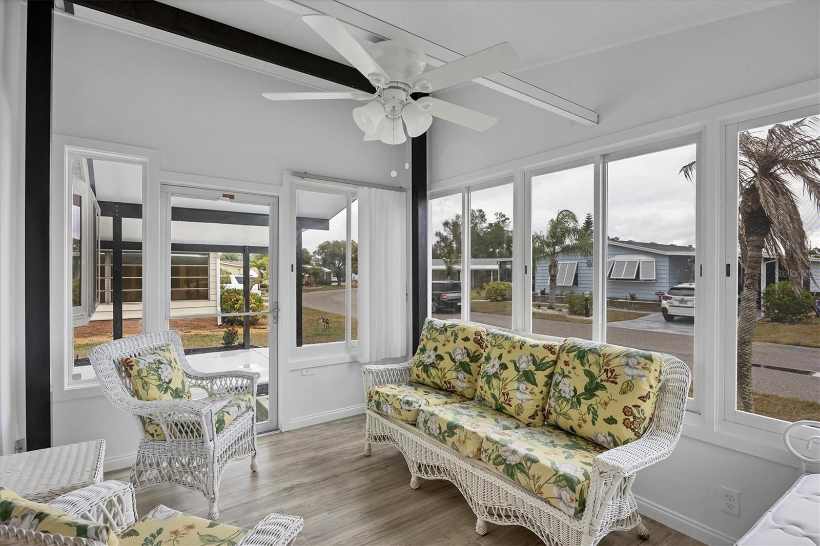 TANGERINE WOODS - Residential