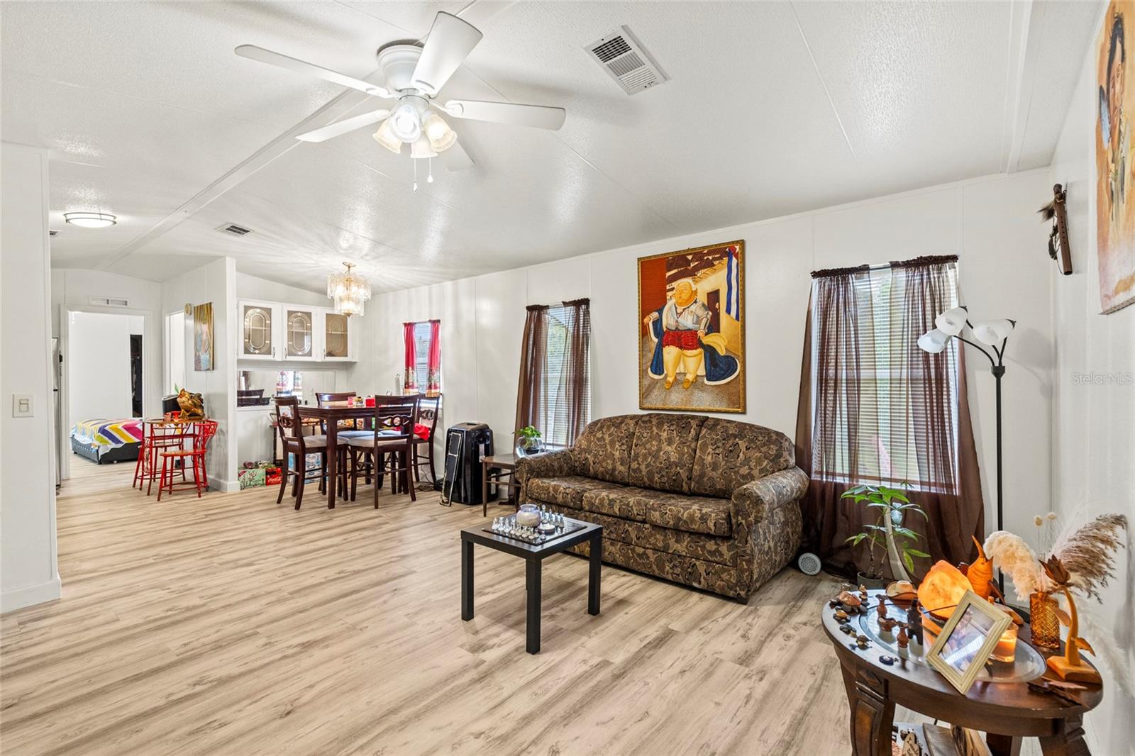 FOUR SEASONS ESTATES - Residential