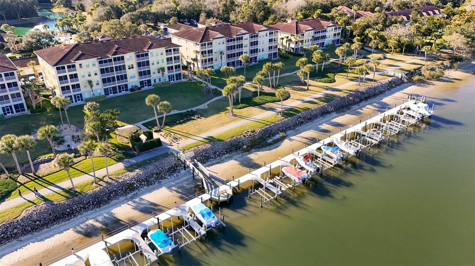 CANOPY WALK BLDG 7 - Residential