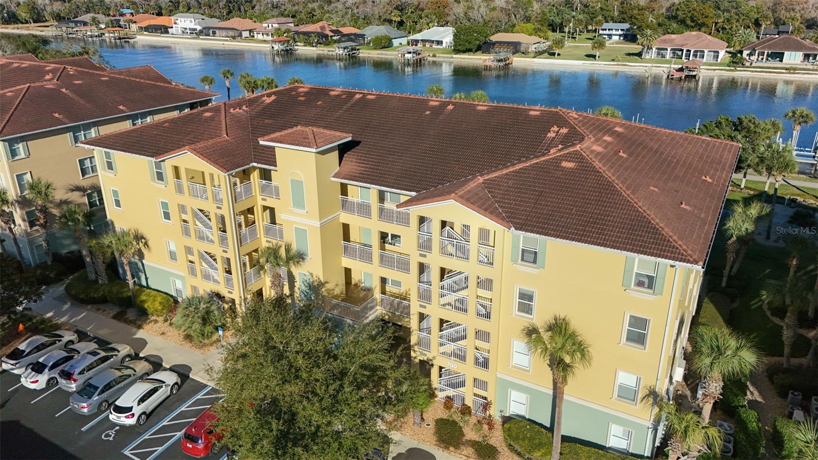 CANOPY WALK BLDG 7 - Residential
