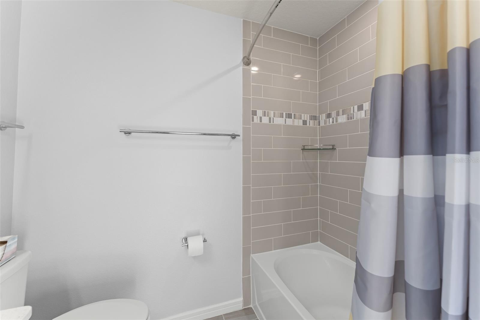 ISLES/LK NONA PH 1A - Residential