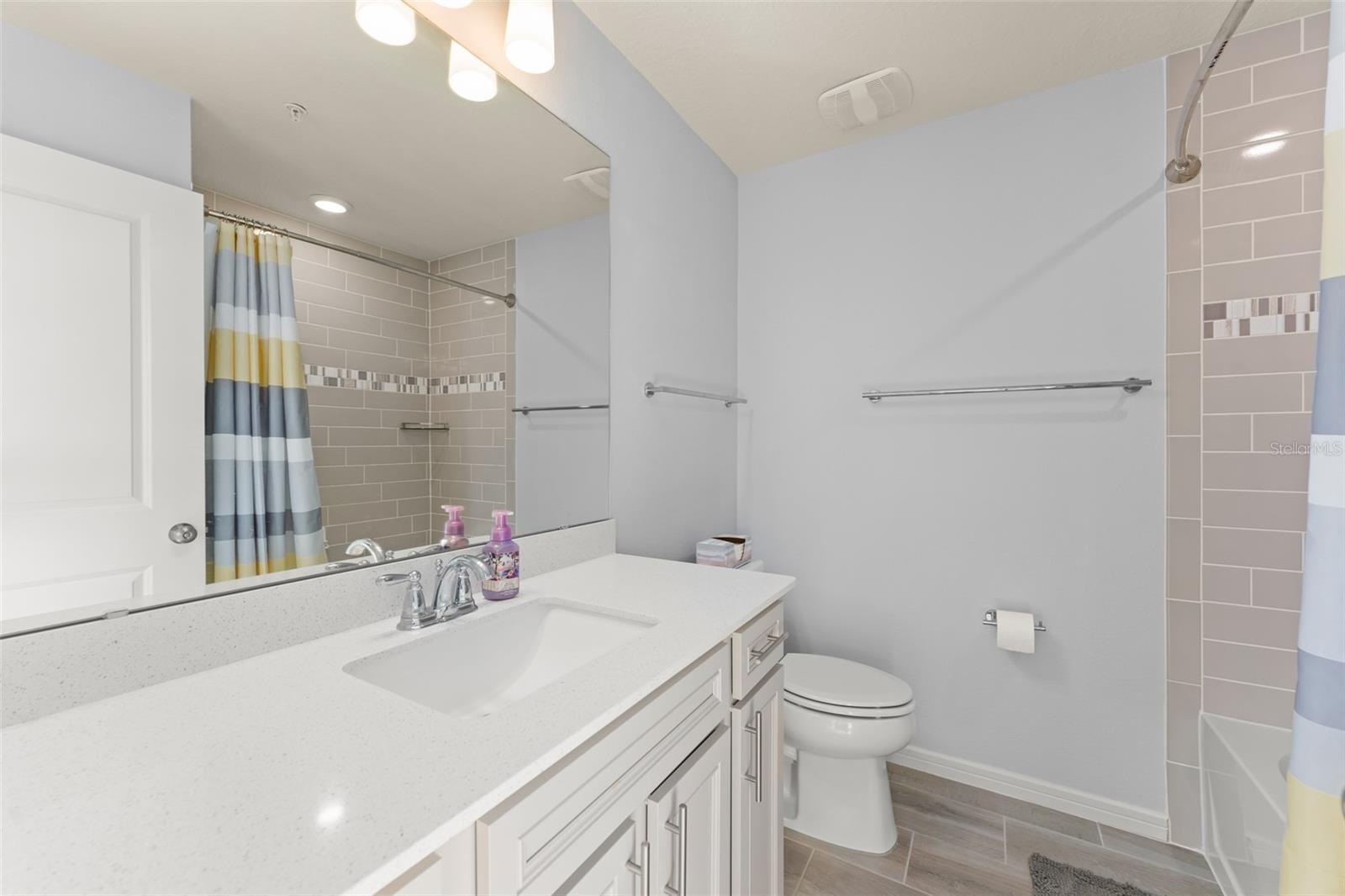 ISLES/LK NONA PH 1A - Residential