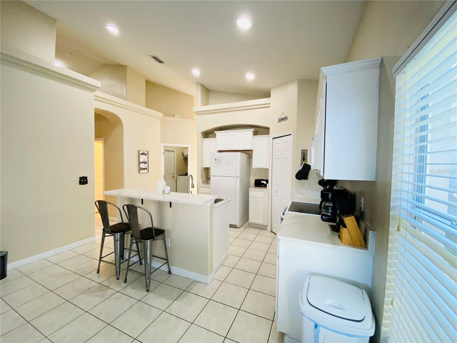 GLENBROOK SUB - Residential Lease