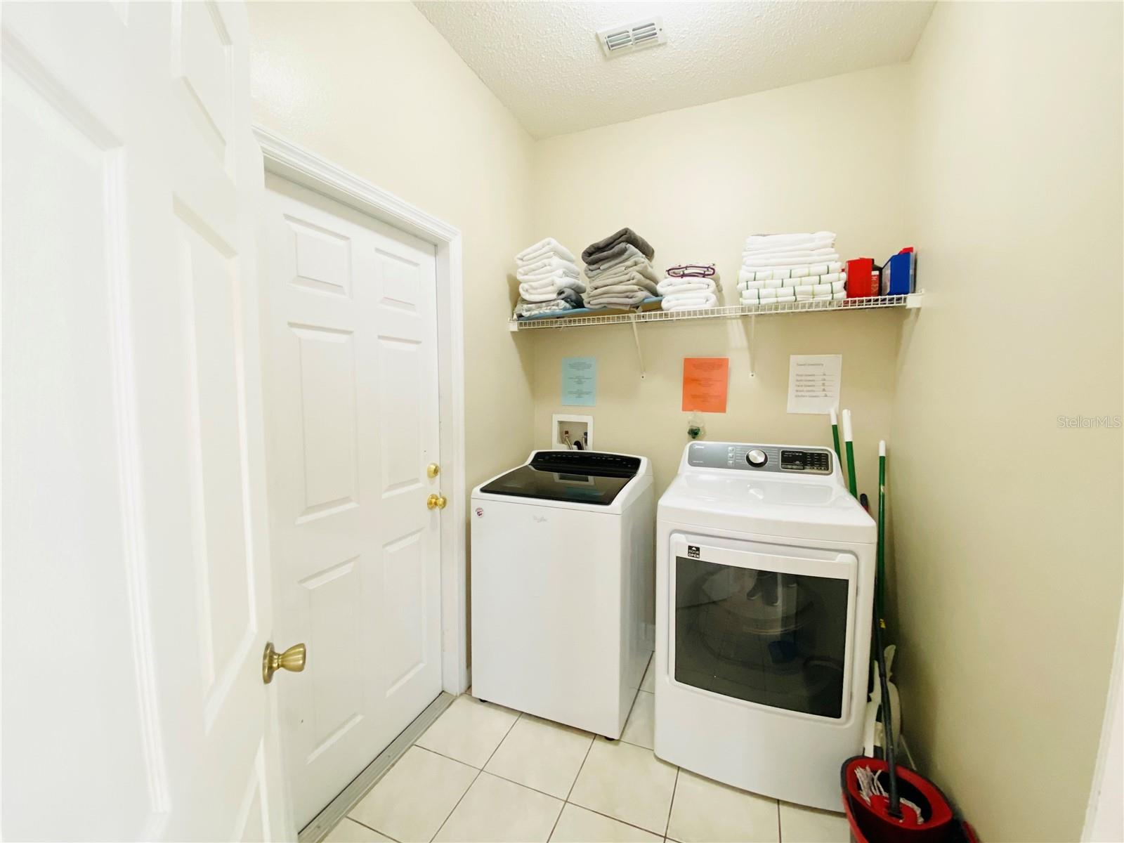 GLENBROOK SUB - Residential Lease