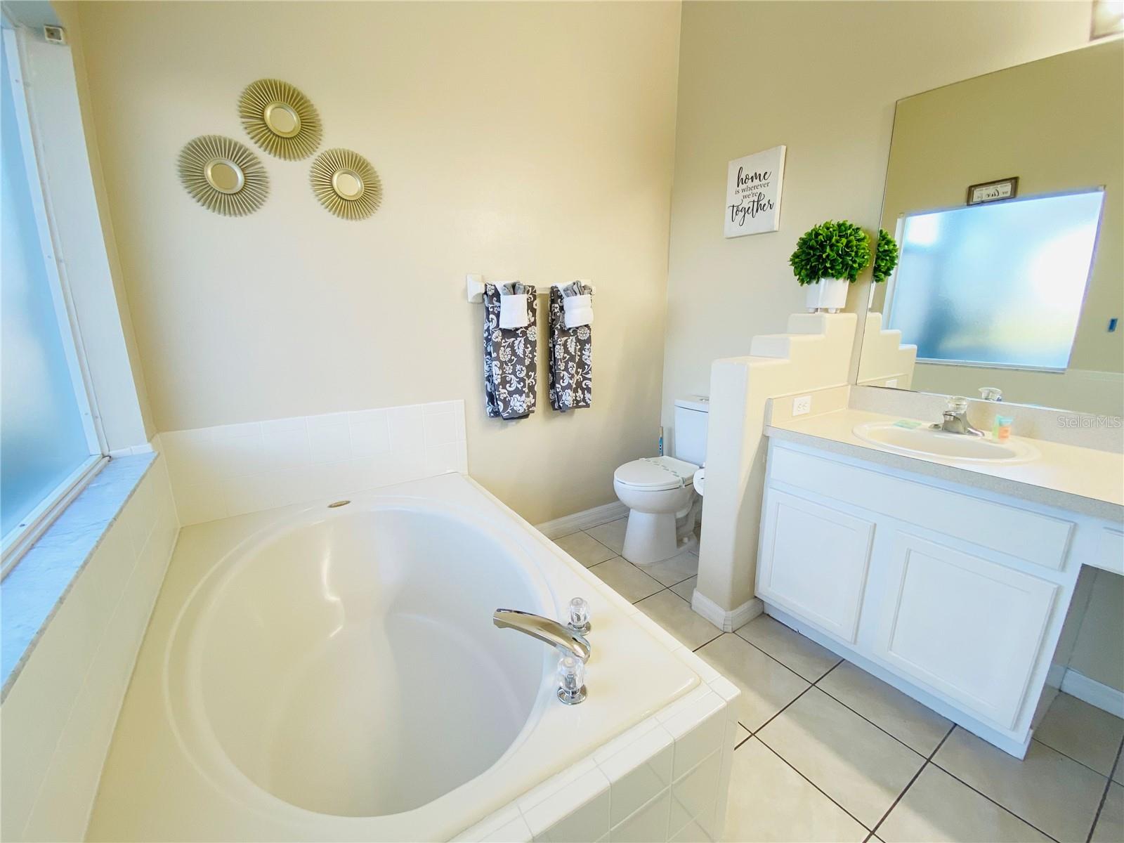 GLENBROOK SUB - Residential Lease