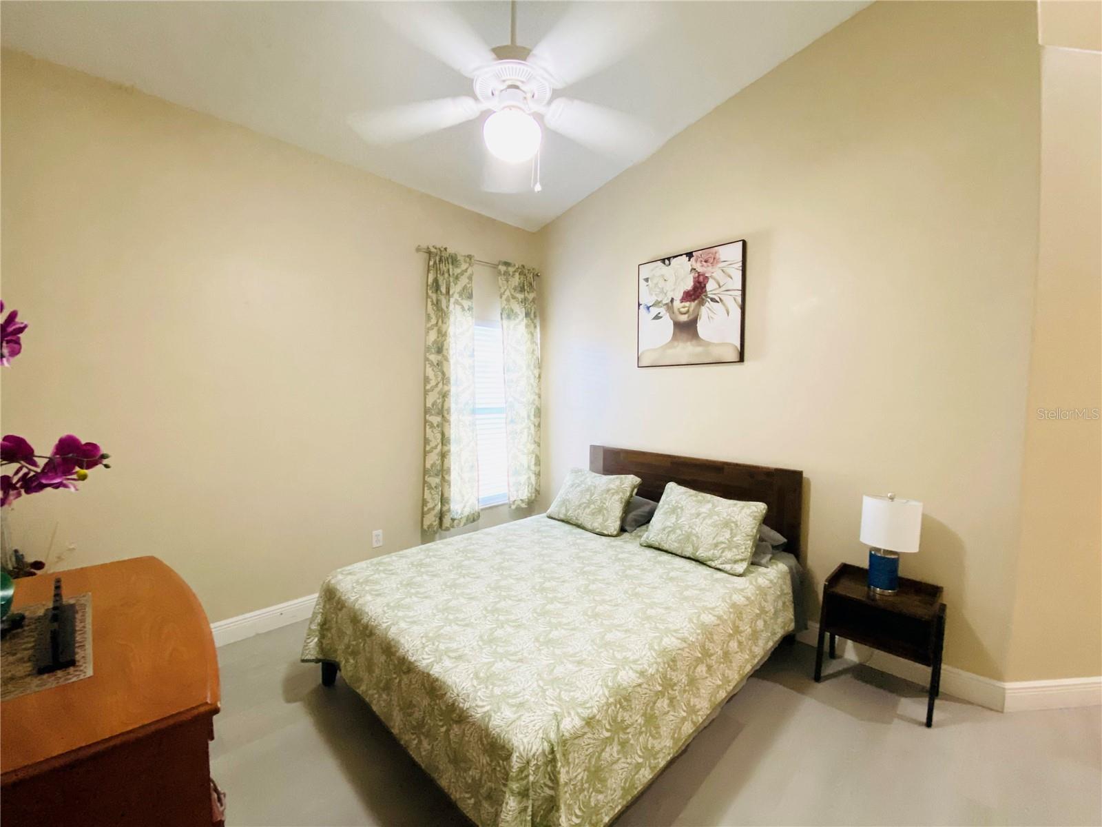 GLENBROOK SUB - Residential Lease