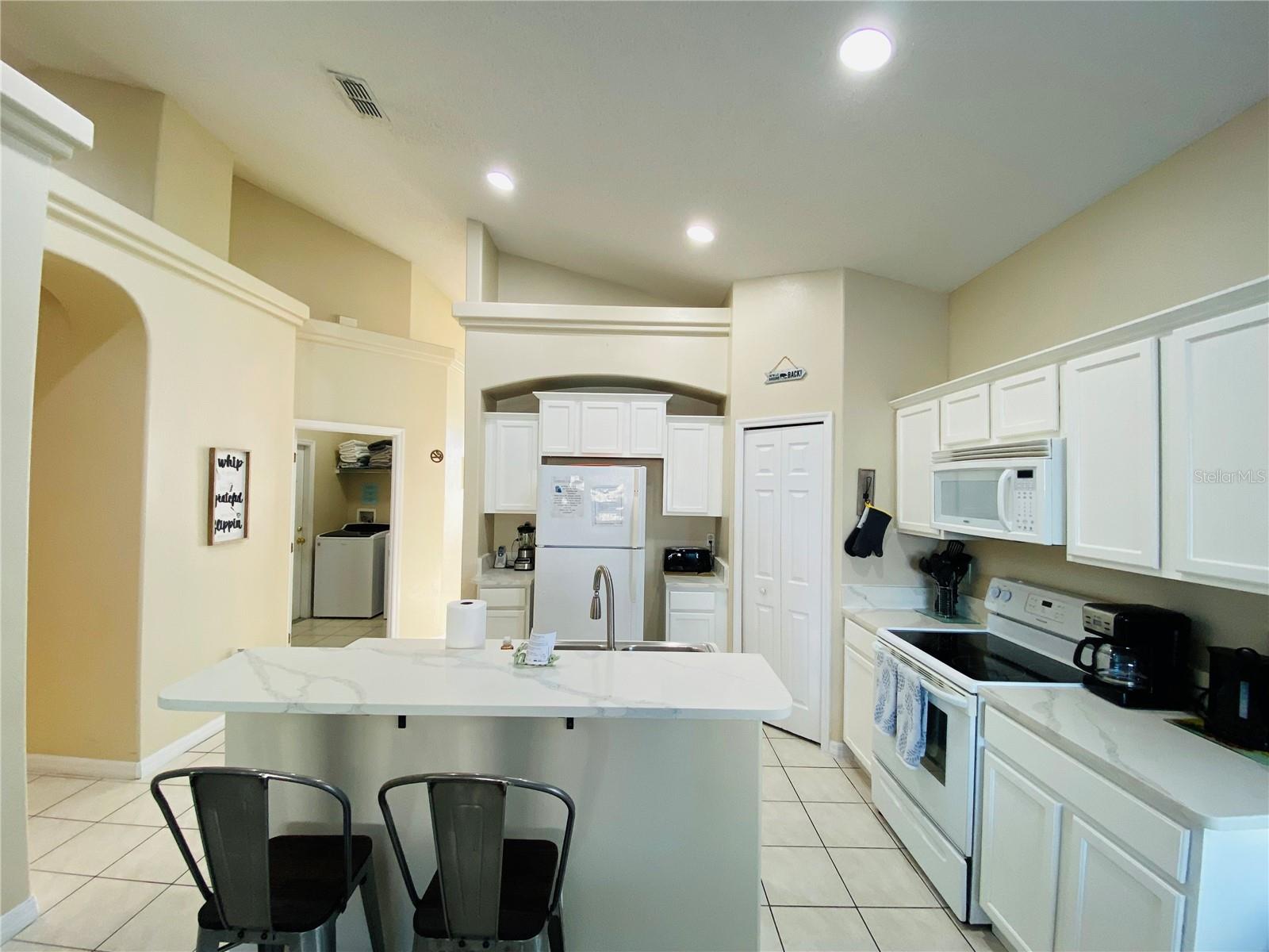 GLENBROOK SUB - Residential Lease